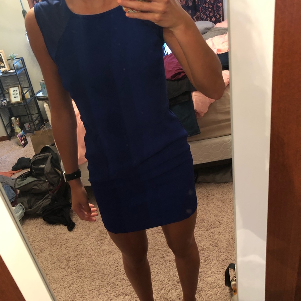 Dress - Picture 2 of 5